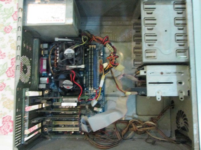 Bán bộ CPU Dual Core E5300 2.6 GHz/DDR2 2GB/HDD Seagate SATA 40GB - 12