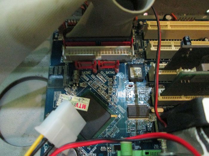 Bán bộ CPU Dual Core E5300 2.6 GHz/DDR2 2GB/HDD Seagate SATA 40GB - 14