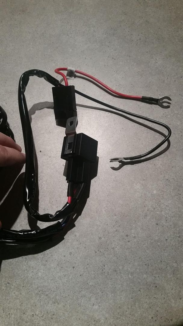 Light bar wiring harness question
