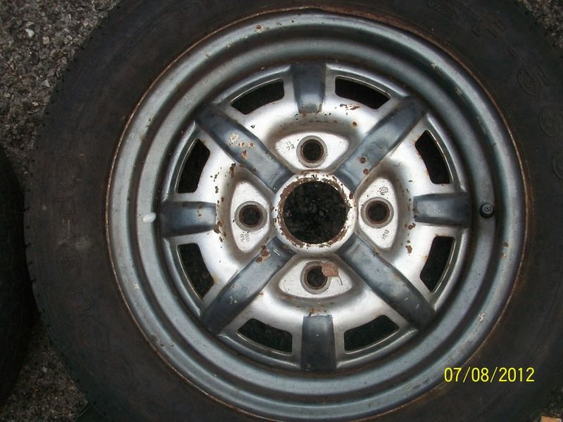 http://i59.photobucket.com/albums/g287/type3lord/For%20sale/wheels2006.jpg