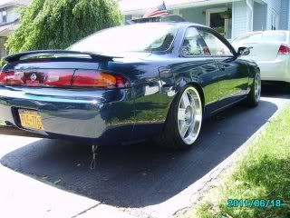 http://i59.photobucket.com/albums/g289/dftsilvia/270853_2084409360059_1539878606_2271004_6268171_n.jpg