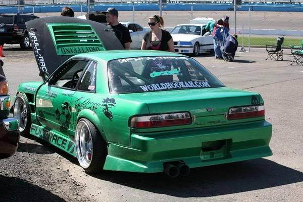 http://i59.photobucket.com/albums/g289/dftsilvia/l_8fa5cf88fe4da0fe3caba63795423cf4.jpg