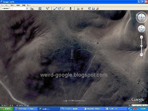 google 133t loco. Google Earth - Atacama Giant