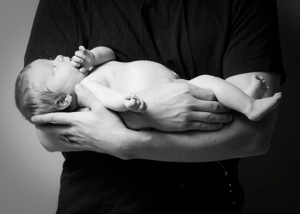 IMAGE: http://i59.photobucket.com/albums/g300/rlineberg/Emma-134.jpg