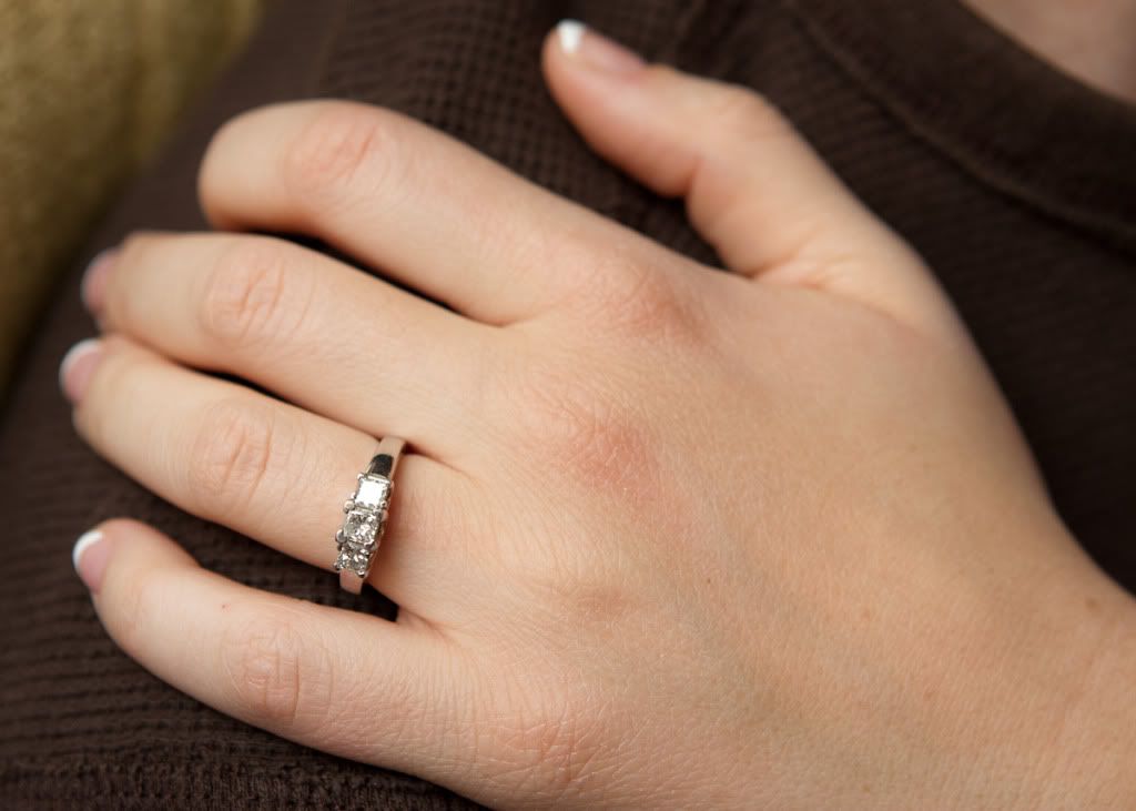 IMAGE: http://i59.photobucket.com/albums/g300/rlineberg/JennyJoel-11.jpg