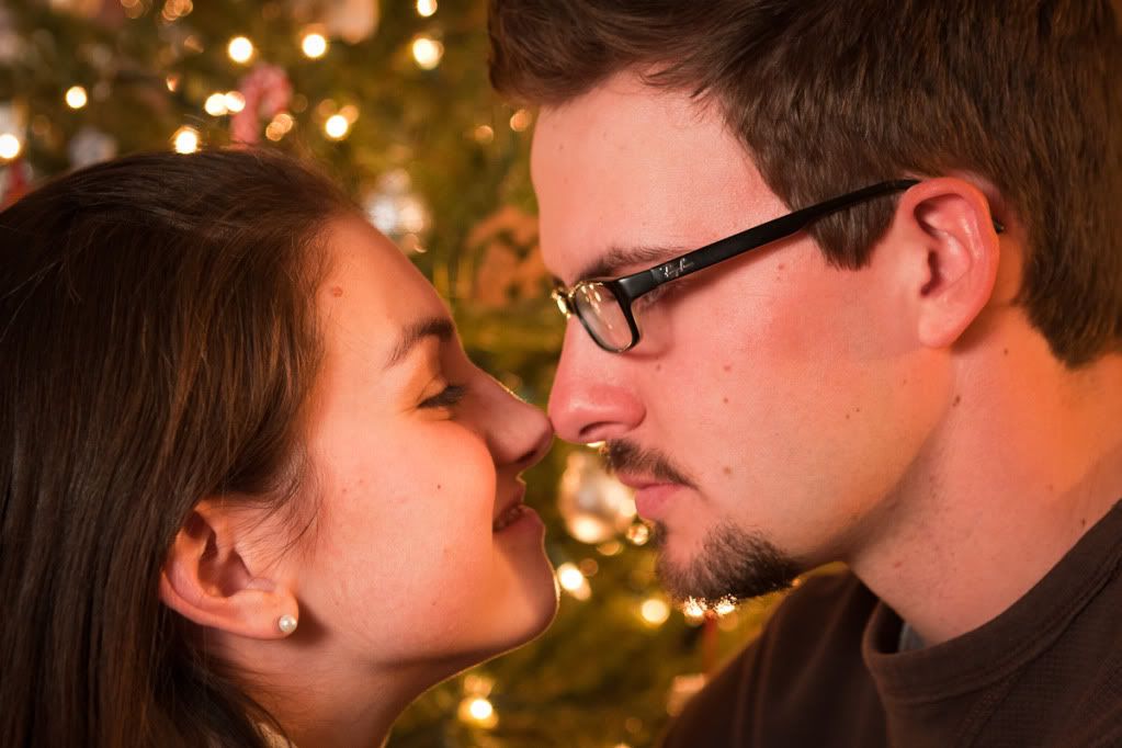 IMAGE: http://i59.photobucket.com/albums/g300/rlineberg/JennyJoel-14.jpg