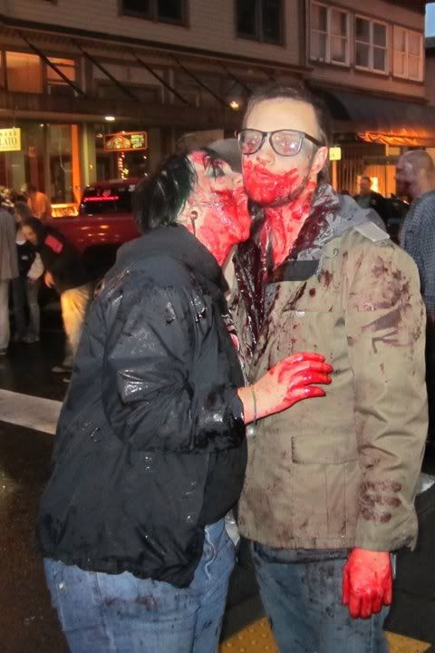 Zombie Love!!