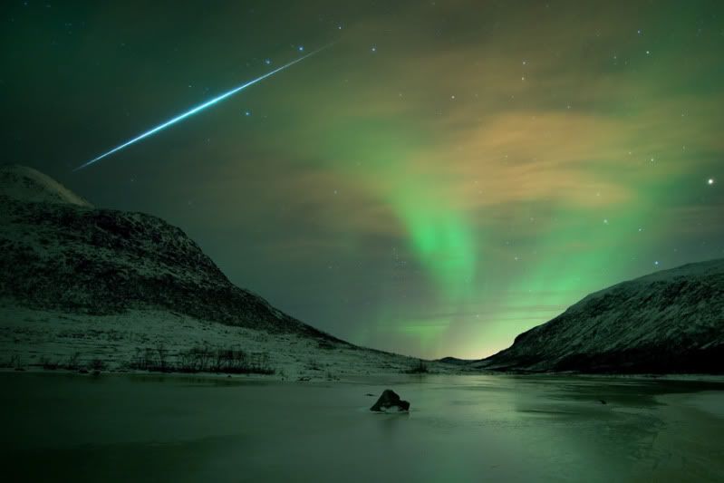 Aurora Shimmer, Meteor Flash Pictures, Images and Photos