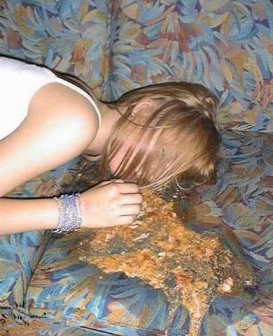 [img width=390 height=480]http://i59.photobucket.com/albums/g315/Fredelien/vomit-366.jpg[/img]